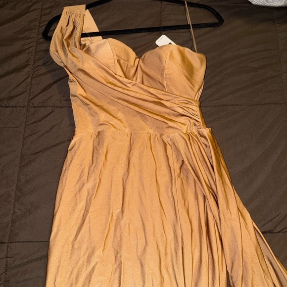 Elegant Tan pregnancy Evening Gown - Picture 4 of 5